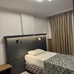 D'premium Hotel