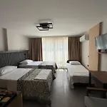 D'premium Hotel