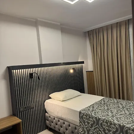 D'premium Hotel